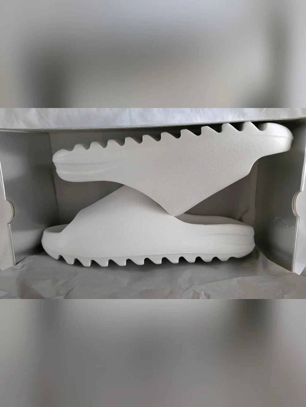 YEEZY YS-01 White Slide Authentic With New with Box In Hand size 14 Men's Rare